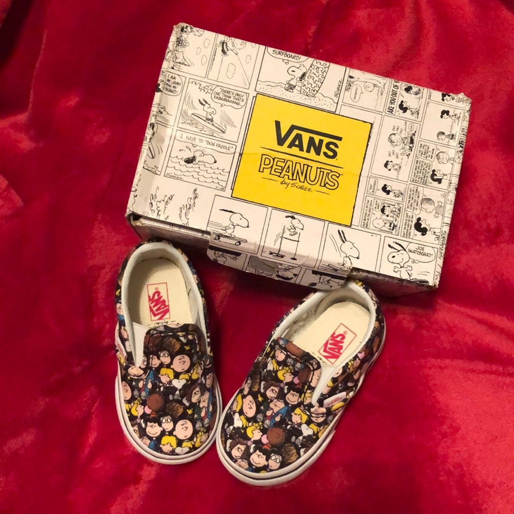 NWOT Peanuts Vans — kids